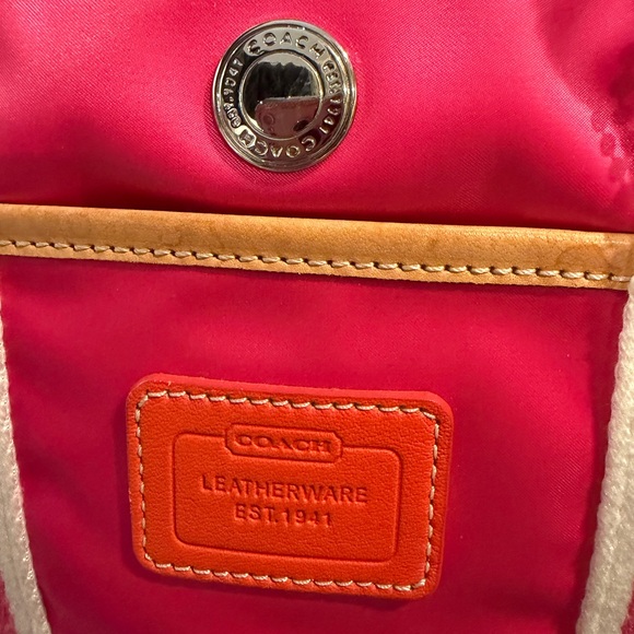 Coach Fuchsia Tote with Tangerine Handles - Picture 5 of 11